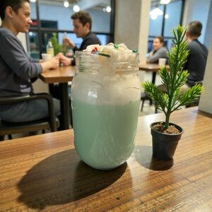 Money candle  25 oz Candle - white copal & bergamont